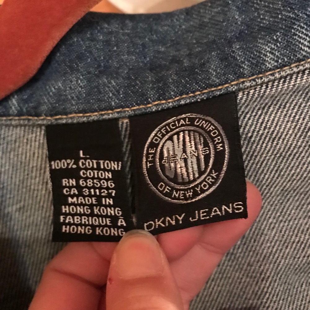 VINTAGE BLUE DKNY JEANS LOGO GRAPHIC DENIM JACKET - Picture 5 of 5